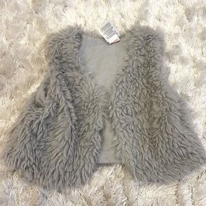 Baby fauxfur vest 18M